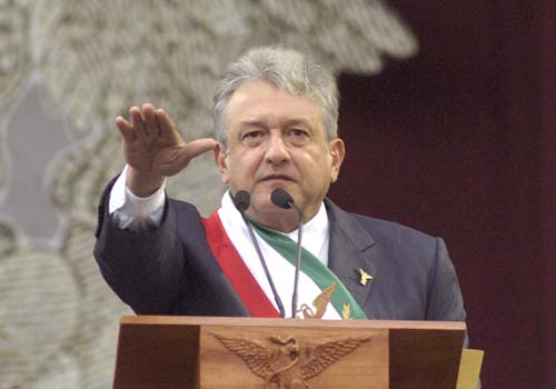 Llueven críticas a nuevo Presidente de México, por lujosa boda de uno de sus asesores
