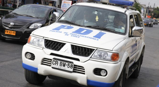 Eventual nuevo femicidio, se registra en Puerto Montt. Mujer de 19 años estaba tendida muerta en un mall con un golpe en la cabeza.